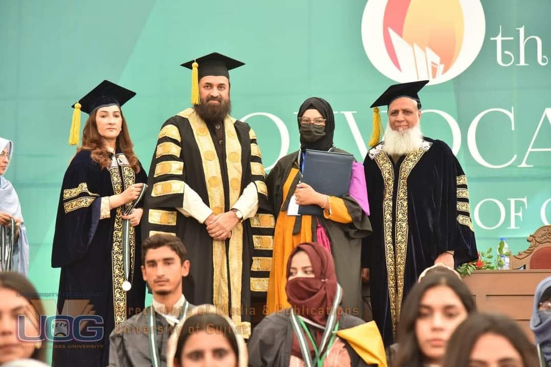 Zainab Siddique at the University of Gujrat convocation